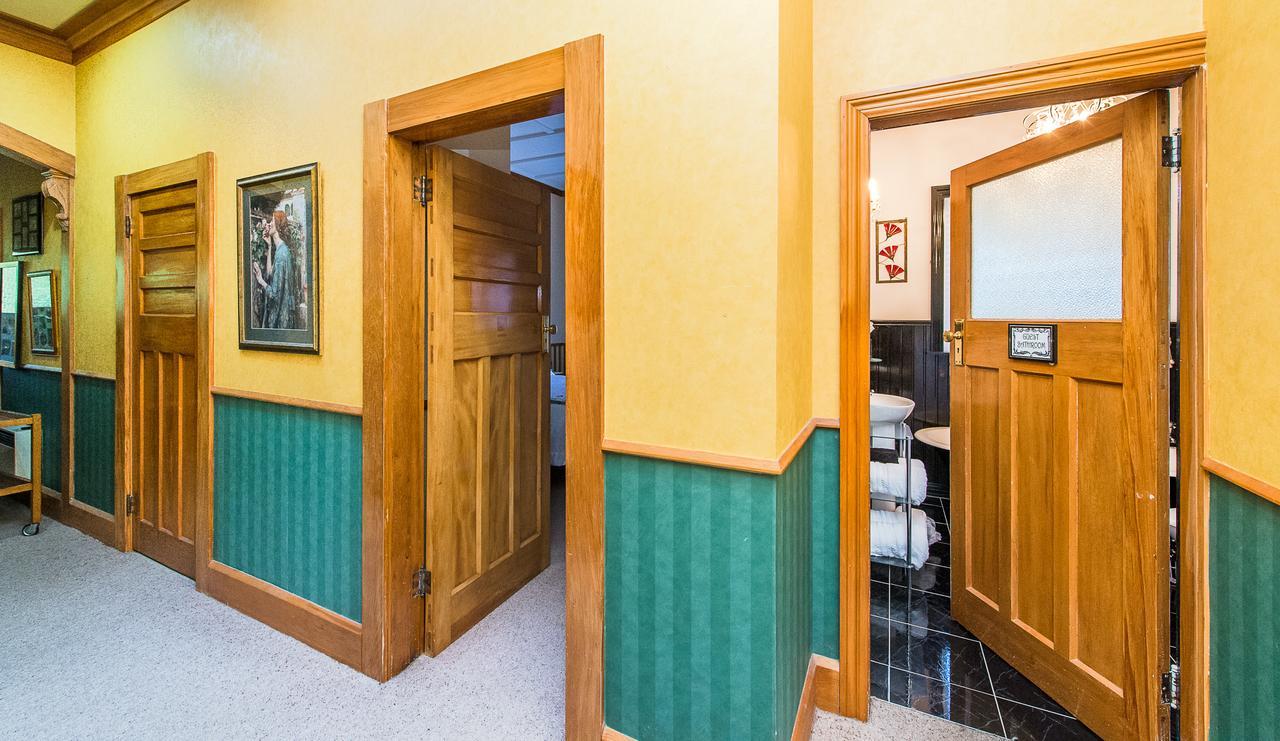 Gumnut House. Bed & Breakfast Уангануй Екстериор снимка