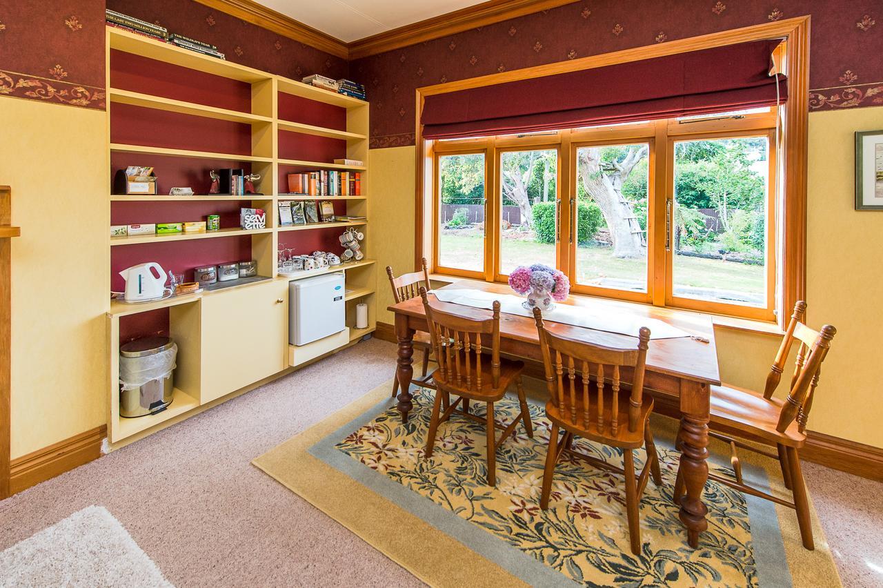 Gumnut House. Bed & Breakfast Уангануй Екстериор снимка